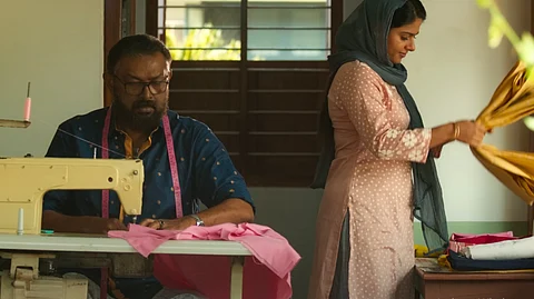 ആമിറ ടെക്സ്റ്റൈല്സുമായി ലാലും അനഘയും, ഡിയര് വാപ്പി ട്രെയ്ലര്