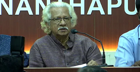 'ജാതി വില്പ്പനയ്ക്ക് നല്ല സാധ്യതയുള്ള സംഗതി'; കെ.ആര് നാരായണൻ ഇന്സ്റ്റിറ്റ്യൂട്ട് ചെയർമാൻ സ്ഥാനത്ത് നിന്ന് അടൂർ രാജിവച്ചു