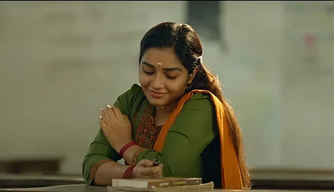 കല മുതല് കലാപം വരെ, കാമ്പസ് നൊസ്റ്റാള്ജിയയുമായി 'ലവ്ഫുള്ളി യുവേഴ്സ് വേദ' ട്രെയ്ലര്