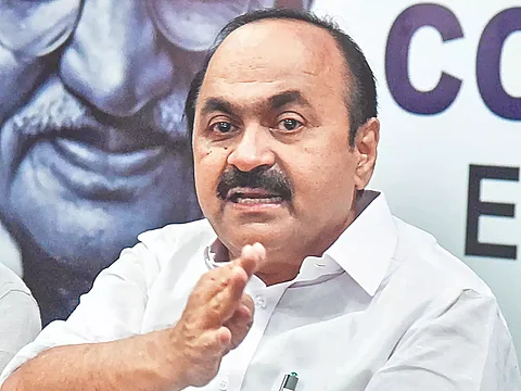 മനോഹരന്റെ കസ്റ്റഡി മരണം; മര്ദ്ദന വീരനായ തൃപ്പൂണിത്തുറ സി.ഐയെ രക്ഷിക്കാന് സി.പി.എം ജില്ലാ നേതൃത്വം ശ്രമിക്കുന്നു