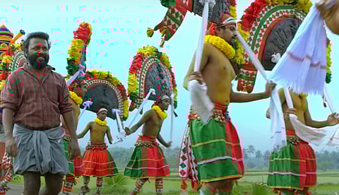 കള്ളനായി വിഷ്ണു ഉണ്ണികൃഷ്ണന്, ഭഗവതിയായി മോക്ഷ ; ഈസ്റ്റ് കോസ്റ്റ് വിജയന്റെ 'കള്ളനും ഭഗവതിയും' മാര്ച്ച് 31ന്