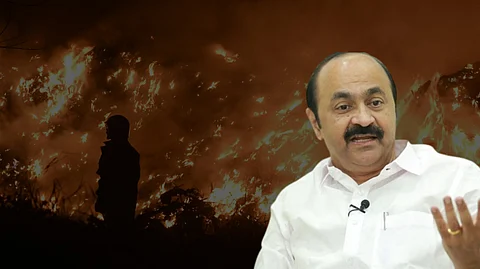 22 കോടി നല്കിയിട്ടും മാലിന്യം നീക്കിയിട്ടില്ല ; കൊള്ളക്കാരായ കരാറുകാരെ സര്ക്കാര് സംരക്ഷിക്കുന്നു : വി.ഡി സതീശന്