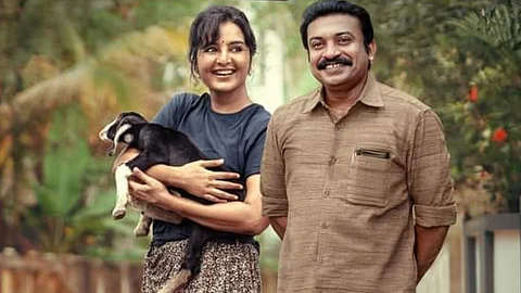 സൗബിനും മഞ്ജു വാര്യരും; പൊളിറ്റിക്കൽ സറ്റയർ 'വെള്ളരിപ്പട്ടണം' മാർച്ച് 24ന് തിയ്യേറ്ററുകളിൽ