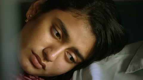 അല്ഫോണ്സിന്റെ ശബ്ദത്തില് 'മേഘം' ; ലൈവിലെ ആദ്യ ഗാനം