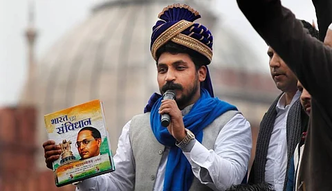 ഭീം ആർമി നേതാവ് ചന്ദ്രശേഖർ ആസാദിനെ വധിക്കാൻ ശ്രമം; വാഹനവ്യൂഹത്തിനു നേരെ വെടിയുതിർത്തു