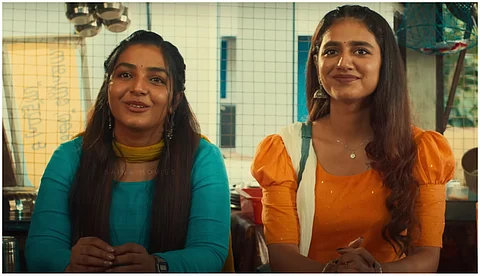 'കൊള്ള' യുമായി രജിഷയും പ്രിയയും; ചിത്രം നാളെ മുതല് തിയറ്ററുകളില്