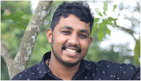 മഹേഷ് കുഞ്ഞുമോന്റെ ആരോഗ്യ നില തൃപ്തികരം; ഒമ്പത് മണിക്കൂര് നീണ്ട ശസ്ത്രക്രിയ വിജയകരമെന്ന് സുഹൃത്തുക്കള്