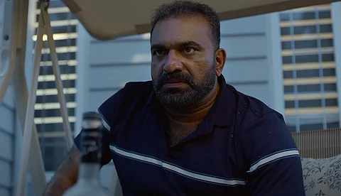 'ഹേയ് യേ ദുനിയാം മേ ക്യാ ഹേ'; ഗസല് മാധുര്യം നിറച്ച് 'ദുനിയ' 'അഭ്യൂഹത്തിലെ' പുതിയ ഗാനം