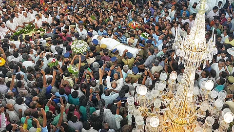 ജനകീയത എന്നതിന്റെ പര്യായമാണ് ഉമ്മന് ചാണ്ടി