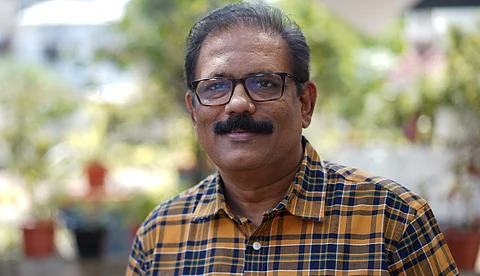 'അന്ന് അഭിനയം സീരിയസ് ആയി എടുത്തിരുന്നെങ്കിൽ അത് ബിസിനെസ്സിനെ കാര്യമായി ബാധിക്കുമായിരുന്നു' ; മാറി നിന്നത് ബോധപൂർവം എന്ന് എ വി അനൂപ്