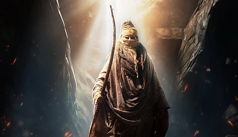 'നിങ്ങളുടെ മഹത്വത്തിന് സാക്ഷ്യം വഹിക്കാൻ കഴിയുന്നത് ഒരു ബഹുമതിയാണ്'; അമിതാഭ് ബച്ചന്റെ ഫസ്റ്റ് ലുക്ക് പോസ്റ്ററുമായി കല്കി 2898 എഡി