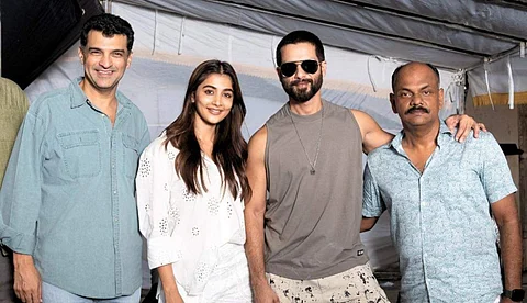 ആദ്യ ബോളിവുഡ് ചിത്രം ഷാഹിദ് കപൂറിനൊപ്പം; ചിത്രത്തിലെ നായികയെ പ്രഖ്യാപിച്ച് സംവിധായകൻ റോഷന് ആന്ഡ്രൂസ്