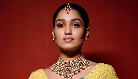 'ആരെയും മോശമാക്കാൻ വേണ്ടി ചെയ്തതല്ല, ആൾക്കൂട്ടത്തെ കാണുമ്പോൾ ഭയം ഉണ്ടാകാറുണ്ട്'; വെെറലായ വിഡീയോയിൽ പ്രതികരണവുമായി സാനിയ ഇയ്യപ്പൻ