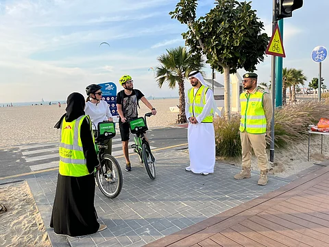 ഇലക്ട്രിക് സ്കൂട്ടർ സൈക്കിള് സവാരിക്കാർക്ക് ബോധവല്ക്കരണം