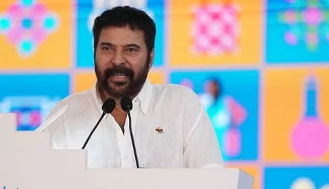'കേരളീയം, മഹത്തായ ആശയത്തിന്റെ തുടക്കം'; ലോകത്തിന് ഒരു ഉദാഹരണമായി കേരളം മാറട്ടെ എന്ന് മമ്മൂട്ടി