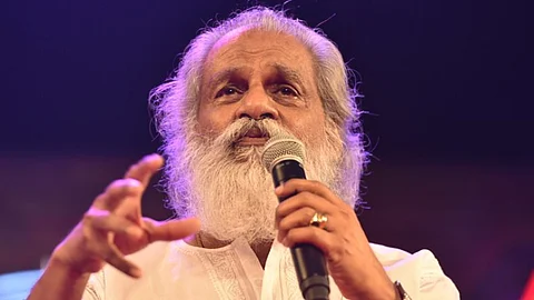 യേശുദാസ്; ഇളംവെയിലിന്റെ ശബ്ദത്തില്