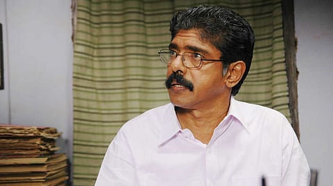 നിങ്ങളുടെ സാഹിത്യ അക്കാദമിവഴി എനിക്കു നിങ്ങൾ കൽപിച്ചിരിക്കുന്ന വില 2400 രൂപ