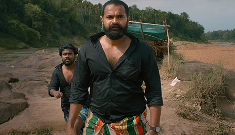 നിലമ്പൂരിലെ നിയമവിരുദ്ധ മണൽക്കടത്തിന്റെ കഥ; 'കടകൻ' മാർച്ച് ഒന്ന് മുതൽ തിയറ്ററുകളിൽ