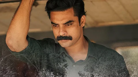 നാലാം വാരത്തിലും തളരാതെ ടൊവിനോ തോമസിന്റെ കുറ്റാന്വേഷണ ചിത്രം, 'അന്വേഷിപ്പിൻ കണ്ടെത്തും'