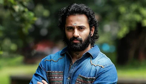 'മാലിക്, ആമേൻ, നന്ദനവുമൊക്കെ ആർക്കും പ്രശ്നമുണ്ടായില്ലല്ലോ, സ്റ്റേറ്റ്മെന്റ് പറയാനാണെങ്കിൽ കോടികളുടെ സിനിമയെടുക്കണോ': ഉണ്ണി മുകുന്ദൻ