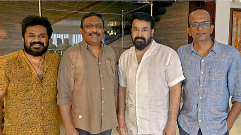 നാട്ടിൻപുറത്തെ ടാക്സി ഡ്രൈവറായി മോഹൻലാൽ, തരുൺ മൂർത്തി ചിത്രം റാന്നിയിൽ തുടങ്ങും; ക്യാമറ ഷാജികുമാർ
