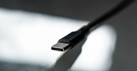 'ഒരു രാജ്യം, ഒരു ചാര്ജിംഗ് പോര്ട്ട്'! അടുത്ത വര്ഷം മുതല് ഇന്ത്യ യുഎസ്ബി-സി പോര്ട്ട് നിര്ബന്ധമാക്കുന്നു