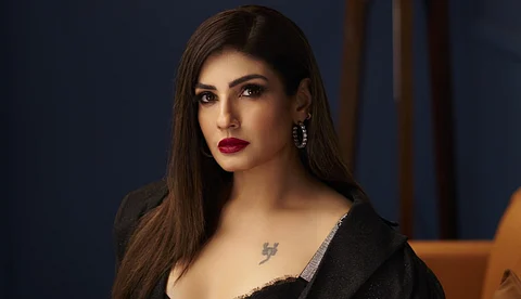 രവീണ ടണ്ടൻ മദ്യപിച്ചിരുന്നില്ല, കാർ ആരെയും ഇടിച്ചിട്ടുമില്ല; നടിക്കെതിരെയുള്ള പരാതി വ്യാജമെന്ന് മുംബെെ പോലീസ്