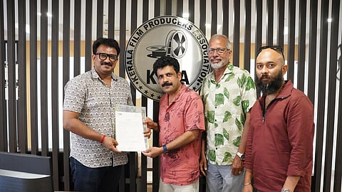 ഓണ്ലൈന് മാധ്യമങ്ങളുടെ അക്രഡിറ്റേഷന്; നിര്മാതാക്കളുടെ സംഘടനയ്ക്ക് രേഖകള് കൈമാറി കാന് ചാനല് മീഡിയ