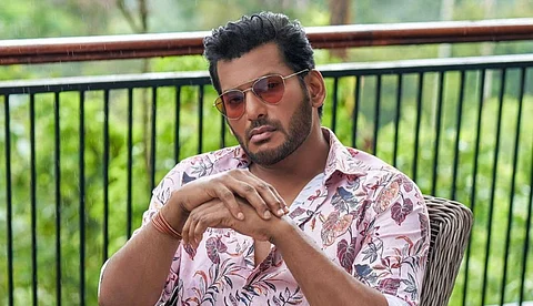 'മോശമായി പെരുമാറുന്നവരെ സ്ത്രീകള് ചെരിപ്പൂരി അടിക്കണം, ഹേമ കമ്മിറ്റി പോലെ തമിഴ്നാട്ടിലും കമ്മിറ്റി രൂപീകരിക്കും': വിശാല്