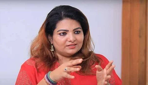 അന്ന് മിണ്ടാതിരുന്നു, നിവിന് പോളിക്കെതിരെ ആരോപണം വന്നപ്പോള് വാര്ത്താക്കുറിപ്പിറക്കി; സാന്ദ്ര തോമസിന്റെ ആരോപണം