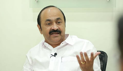 സ്റ്റഡി ക്ലാസല്ല വേണ്ടത്, ആരോപണങ്ങൾക്ക് മറുപടി പറയണം; മുഖ്യമന്ത്രിയോട് ഏഴ് ചോദ്യങ്ങളുമായി പ്രതിപക്ഷ നേതാവ് വിഡി സതീശൻ