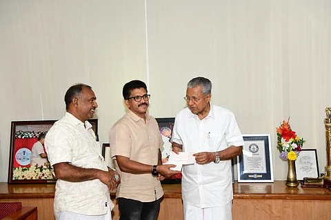 വയനാട് ദുരന്തം: സഹായധനം നല്കി പത്തനംതിട്ട ജില്ലാ പ്രവാസി അസോസിയേഷന്