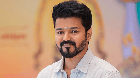ഷാരൂഖ് ഖാനെ മറികടന്ന് ഇന്ത്യയിലെ ഏറ്റവും കൂടുതൽ പ്രതിഫലം നേടുന്ന നടനായി വിജയ്; ദളപതി 69 വിജയ് വാങ്ങുന്ന പ്രതിഫലം ഇതാ