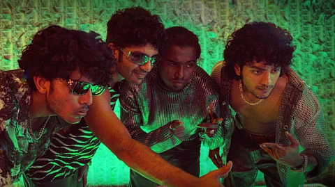 'കപ്പേള'യ്ക്ക് ശേഷം മുസ്തഫയുടെ 'മുറ', സുരാജ് വെഞ്ഞാറമൂടും ഹൃദു ഹാറൂണും പ്രധാന വേഷത്തിലെത്തുന്ന ചിത്രം ഒക്ടോബർ 18 ന് തിയറ്ററുകളിലേക്ക്