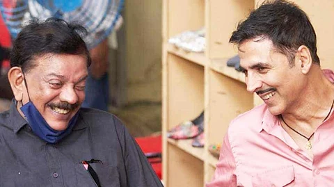 'അമിതാഭ് ബച്ചൻ കഴിഞ്ഞാൽ അർപ്പണ ബോധമുള്ള മറ്റൊരു നടൻ അക്ഷയ് കുമാർ ആണ്'; പുതിയ ചിത്രം ഭൂത് ബംഗ്ലയെക്കുറിച്ച് പ്രിയദർശൻ