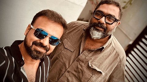 'അമൽ എന്നോട് രണ്ടു കഥകൾ പറഞ്ഞു, അതിൽ എനിക്കിഷ്ടപ്പെട്ടത് തെരഞ്ഞെടുക്കാൻ ആവശ്യപ്പെട്ടു, ഞാൻ അതിശയിച്ചു പോയി; കുഞ്ചാക്കോ ബോബൻ