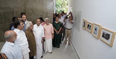 ബഷീറിന്റെ മ്യൂസിയം കാലത്തിന്റെ കടപ്പാട്: അടൂർ ഗോപാലകൃഷ്ണന്