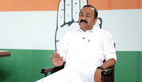 സനാതനധര്മ്മം ചാതുര്വര്ണ്ണ്യമാണെന്ന പ്രസ്താവന അപകടകരം; കാവിവത്കരണം എന്ന വാക്കിന് താന് എതിര്; വി.ഡി.സതീശന്