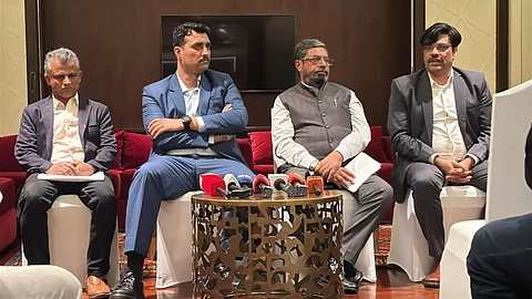 കർണാടകയിലേക്ക് പ്രവാസി നിക്ഷേപകരെ ആകർഷിക്കാന്  ഉച്ചകോടി