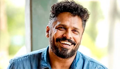 സിനിമകൾ തീർച്ചയായും മനുഷ്യനെ സ്വാധീനിക്കും, വയലൻസിന്റെ അവതരണം കുറച്ചുകൂടി ഉത്തരവാദിത്തത്തോടെ ചെയ്യേണ്ടതാണ്: ആഷിക് അബു