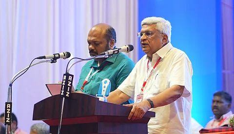 'മോദി ഭരണത്തില് നവഫാസിസം പ്രകടമായിരിക്കുന്നു'; സിപിഎം രാഷ്ട്രീയ പ്രമേയത്തിലെ നവഫാസിസം പ്രയോഗത്തില് വ്യക്തത വരുത്തി പ്രകാശ് കാരാട്ട്