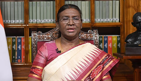 ബില്ലുകളിൽ കോടതിക്ക് സമയപരിധി നിശ്ചയിക്കാനാകുമോ? സുപ്രീം കോടതിയോട് പതിനാല് ചോദ്യങ്ങൾ ഉന്നയിച്ച് രാഷ്ട്രപതി ദ്രൗപതി മുർമു