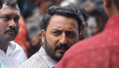 അവധി അനുവദിക്കേണ്ടത് നിയമസഭ; രാഹുല് മാങ്കൂട്ടത്തിലിനും കോണ്ഗ്രസിനും മുന്നിലുള്ള കടമ്പകള്