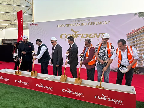 ദുബായിലെ ലിവാനിൽ കോൺഫിഡന്റ് ഗ്രൂപ്പിന്റെ പ്രസ്റ്റൺ പദ്ധതിക്ക് തുടക്കമായി