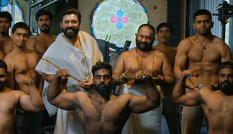 'ഒന്നൊന്നര ഫീൽ ഗുഡ് ഐറ്റം'; നിവിൻ-അജു ഫണ്ണുമായി 'സർവ്വം മായ' പുതിയ ഗാനം