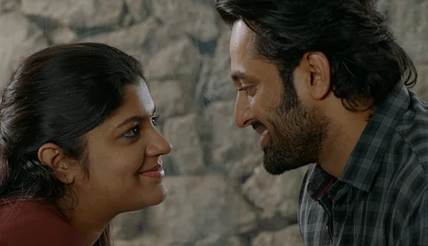 മനോഹരമായ ഒരു ഫാമിലി ചിത്രം ഉറപ്പ്; 'മിണ്ടിയും പറഞ്ഞും' ട്രെയ്ലർ