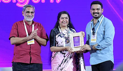 സ്ത്രീകള് അധികാരത്തോട് മുഖാമുഖം സംസാരിക്കാന് ശീലിക്കണം; സുഹാസിനി മണിരത്നം