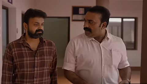 ‘പ്രേതത്തെ പേടിയില്ലെങ്കിൽ പിന്നെന്താ പോലീസുകാർ ആ ഫയലിനെ പേടിക്കുന്നേ'; 'ഉന്മാദം' ട്രെയിലർ