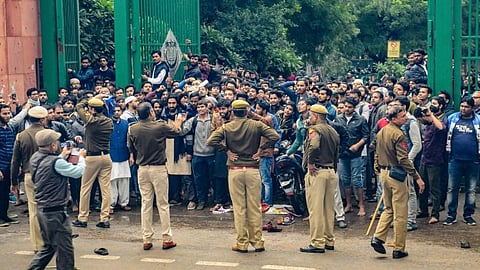 Police force against unarmed student protests is a violation of individual fundamental rights