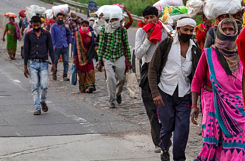“It appears that people at large are hungry. People are without any food or shelter”, observes Gujarat HC while taking suo motu cognizance